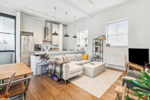 2, Swindon Street, London W12 7HN