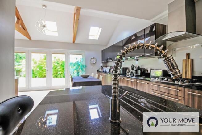 Kitchen / Breakfast