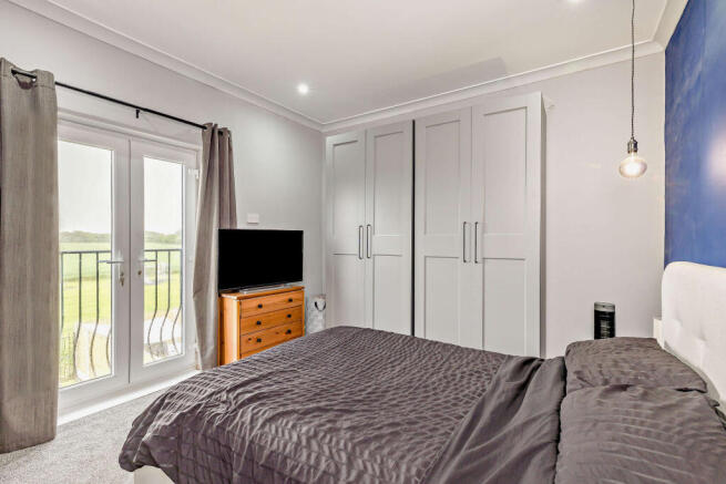 2 bed Terraced for sale Image 6
