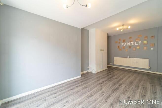 Kitchen/Dining & Family Room