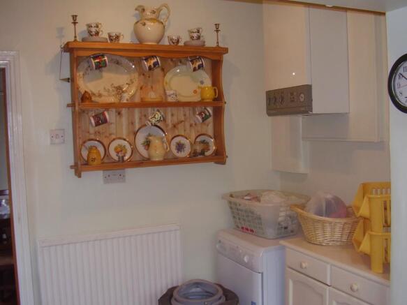 Kitchen (2)