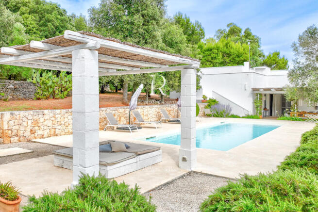 PERGOLA_TRULLO BELGIARDINO_CEGLIE-MESSAPICA_RARO-REALTY
