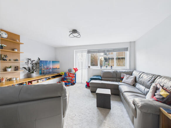 CAM01984G0-PR0535-STILL003