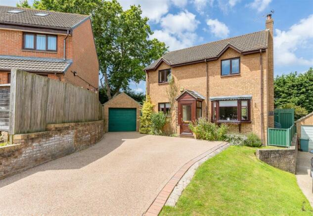 6 Hornbeam Close, Newport, Isle of Wight
