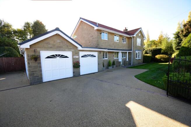 Rawfield Lane, Fairburn (51)Driveway