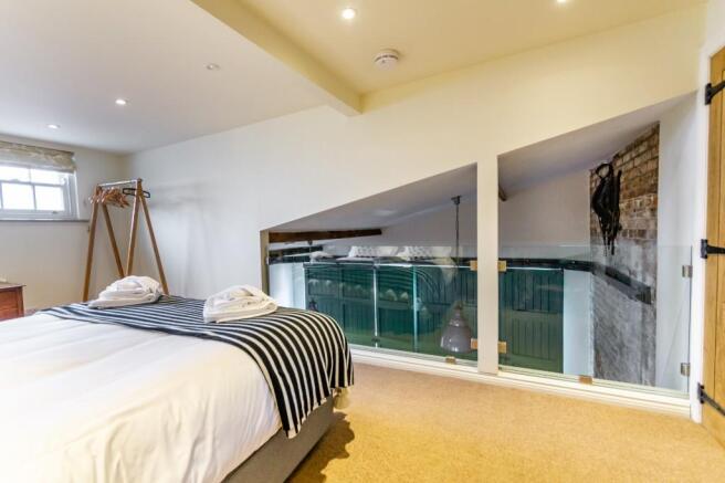 2 bed Detached to rent Image 10