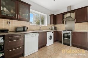 21, Rokeby House, Lochinvar Street, London SW12 8PX