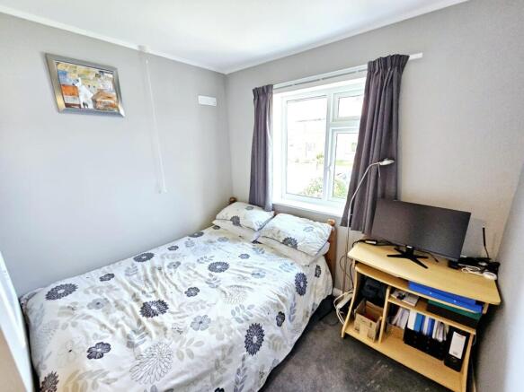 3 bed Semi-Detached for sale Image 11