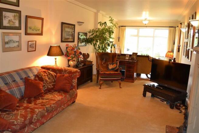 SITTING ROOM
