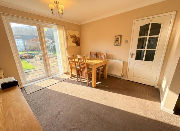 3 bed Semi-Detached Bungalow for sale Image 7