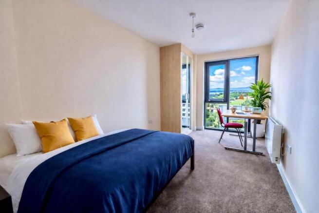 2 bed Apartment to rent Image 6