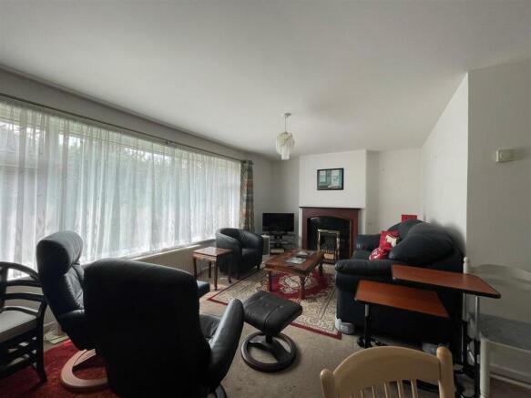 Lounge.jpg