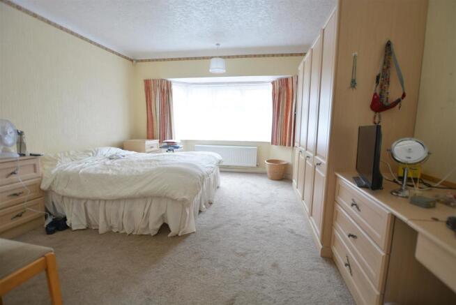 Bed1.JPG