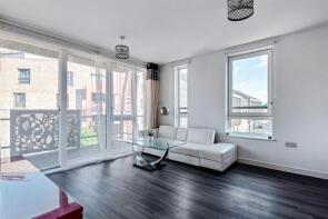 29, 7 Blackthorn House, Blondin Way, London SE16 6BB