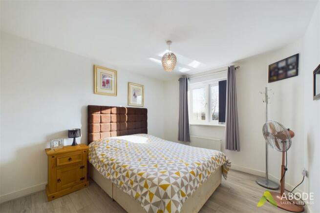 CAM02696G0-PR0137-STILL022.jpg