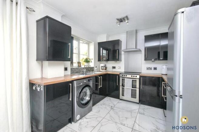 3 bed Semi-Detached for sale Image 6