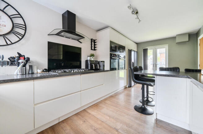 1346639-27-68b01c...