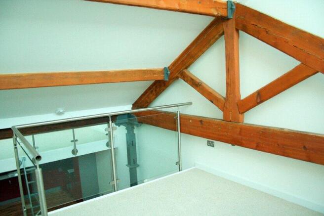 1 bed Apartment to rent Image 11