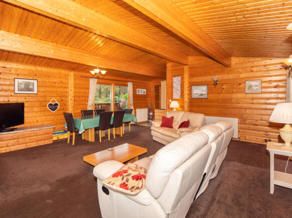 Living/Dining Area