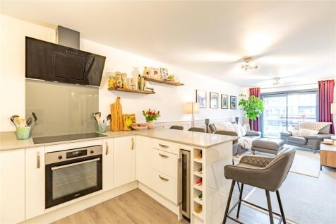 Kingman Way, Newbury, Berkshire, RG14