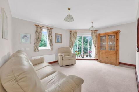Cavell Drive, Ingleborough Cavell Drive, EN2