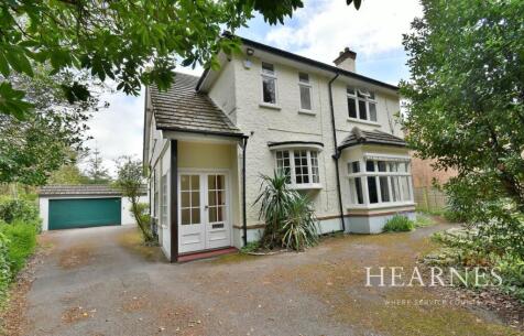 Highfield Road, West Moors, Ferndown, BH22