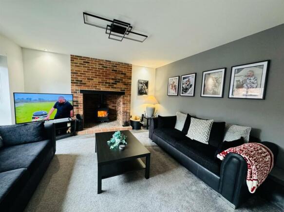 Cosy Second Lounge
