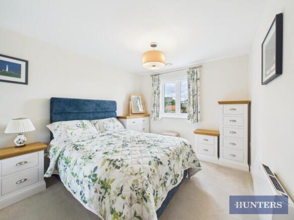 2 bed Flat for sale Image 8