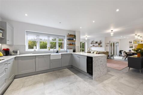 Leith Way, Cranleigh, Surrey, GU6