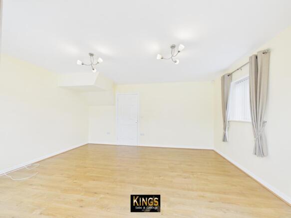 2 bed Semi-Detached for sale Image 4