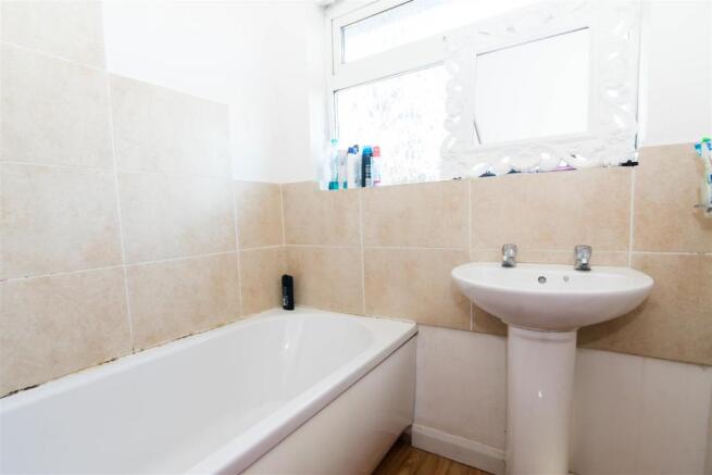 HOUSE BATHROOM