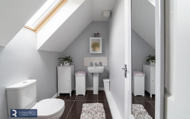 Ensuite Bedroom O...