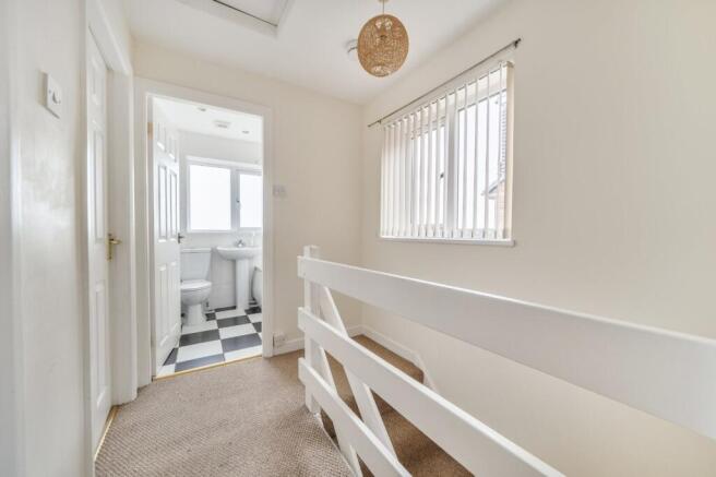 3 bed Semi-Detached for sale Image 9