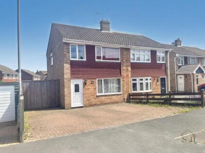 Marlborough Way, Kennington, TN24