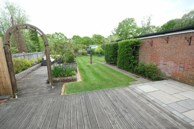 GARDEN 
