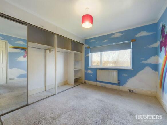 BEDROOM 2
