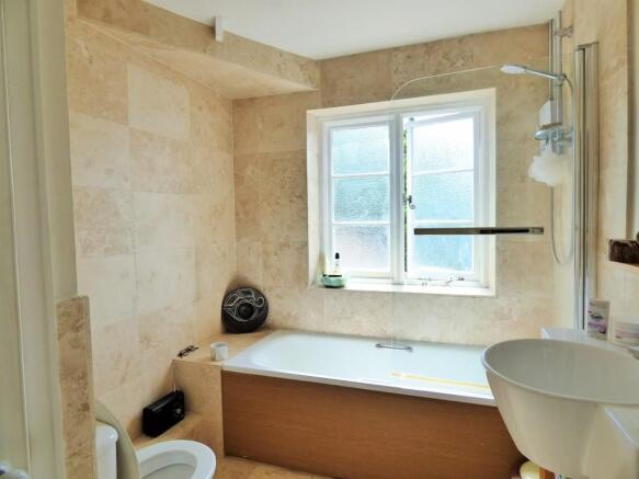 Photo 11
