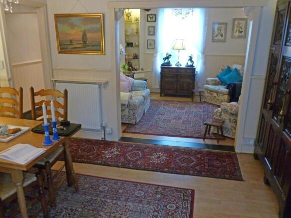 Lounge to Dining