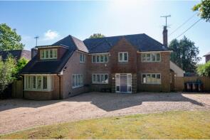 Fairways, Roundwood Lane, Haywards Heath RH16 1SJ