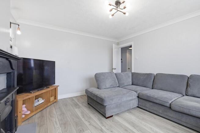 3 bed Detached for sale Image 8