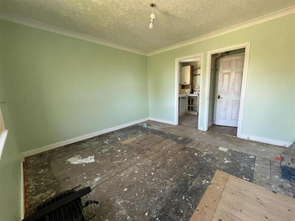 Living Room/Bedroom