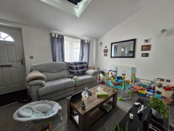 ashcombe rd 12a loun