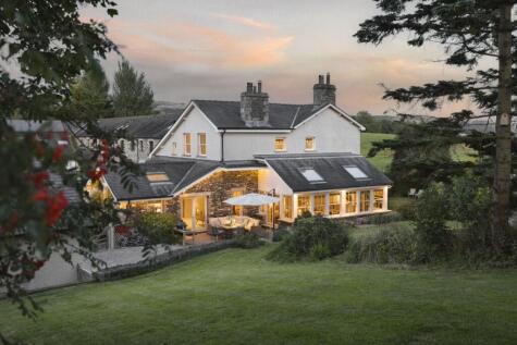 Ladyford Farm House, Gilthwaiterigg Lane, Kendal, LA9 6LJ
