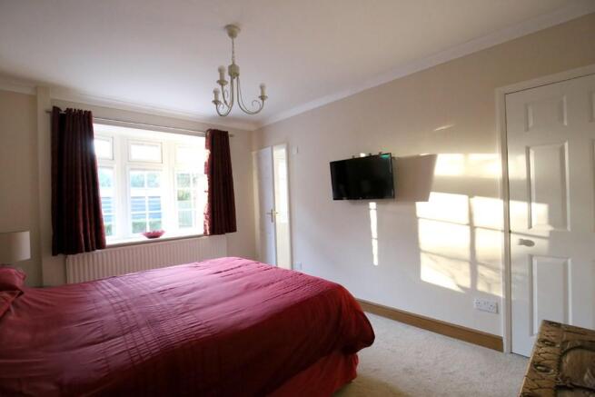 Guest bedroom