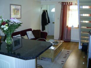 LOUNGE AREA