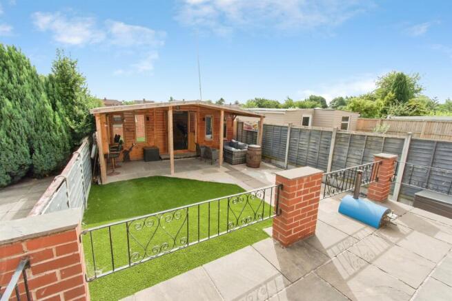 2 bed Semi-Detached for sale Image 4