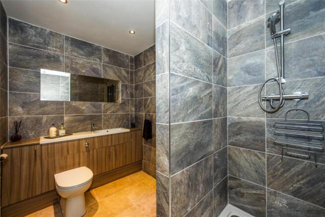 GROUND FLOOR SHOWER ROOM