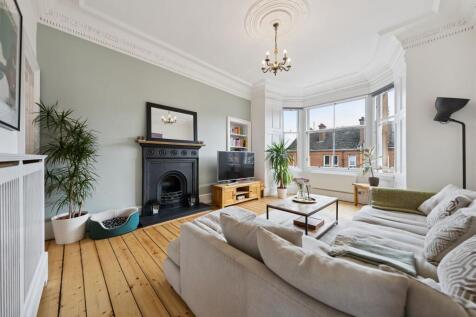 60 Old Castle Road, Flat 3/1, Old Cathcart, Glasgow, G44 5TE