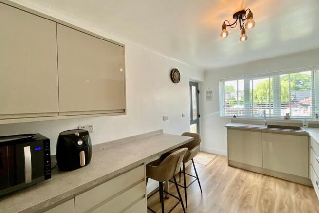 3 bed Detached for sale Image 11