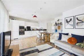 Flat 31, 2 Kingfisher Heights, Bramwell Way, Silvertown, London E16 2GQ